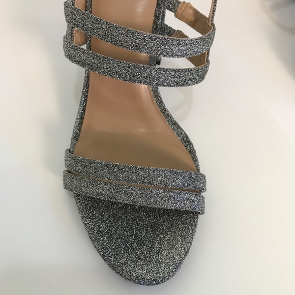 A NEW DAY Silver Heeled Sandals Estealla Chunky Block Heel New Women’s Size 9.5 - Picture 5 of 15